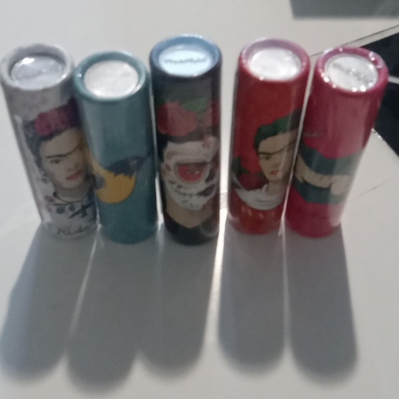 5 Frida Kahlo Lipsticks All NWT - Picture 1 of 7